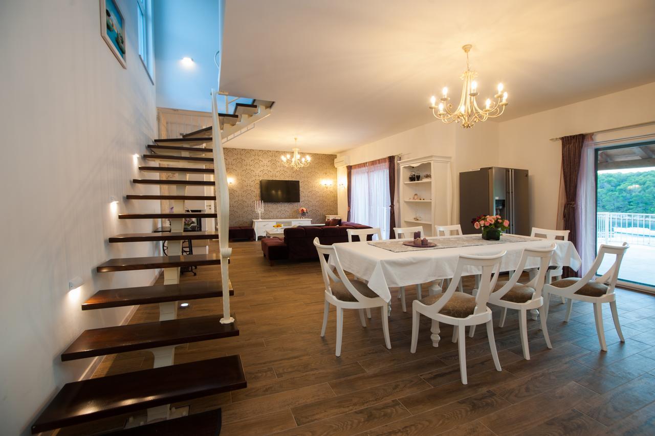 Luxury Villa Kate - In Lucice Bay With Turquoise Sea, Amazing Seaviews, And Heated Pool Milna  Luaran gambar