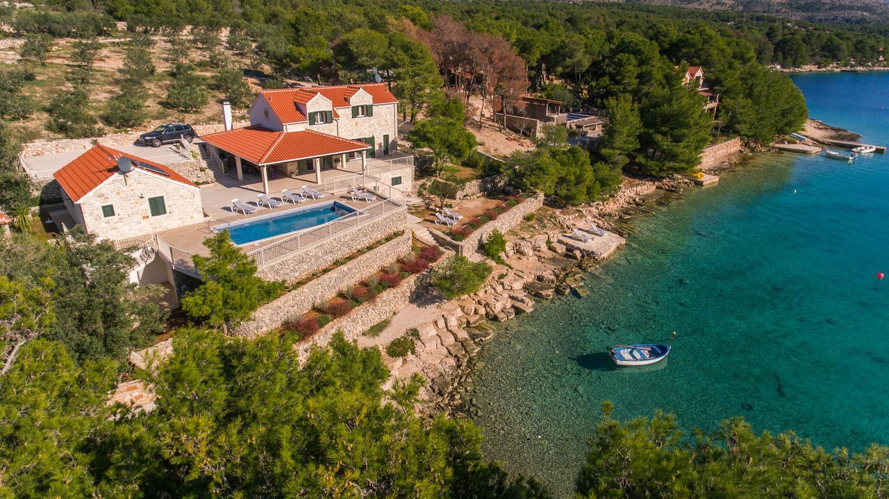 Luxury Villa Kate - In Lucice Bay With Turquoise Sea, Amazing Seaviews, And Heated Pool Milna  Luaran gambar